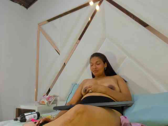 ValeriaGil webcam