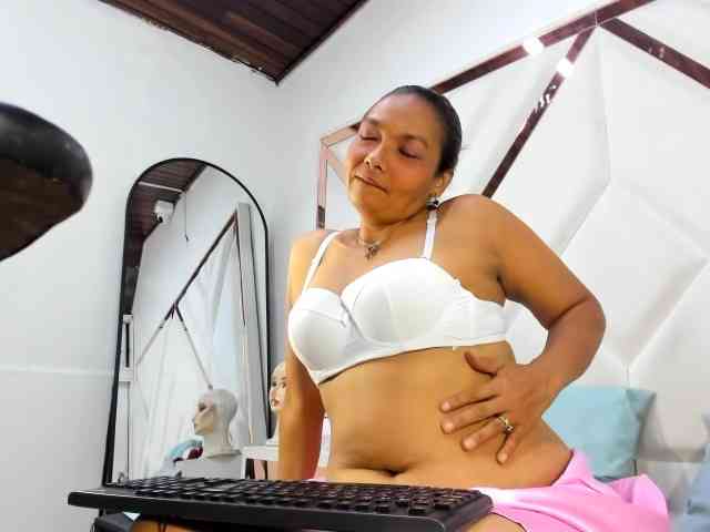 ValeriaGil webcam