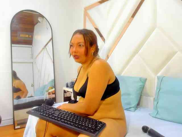 ValeriaGil webcam