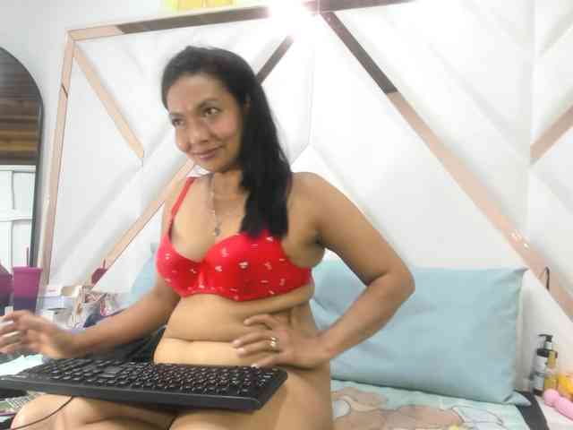 ValeriaGil webcam