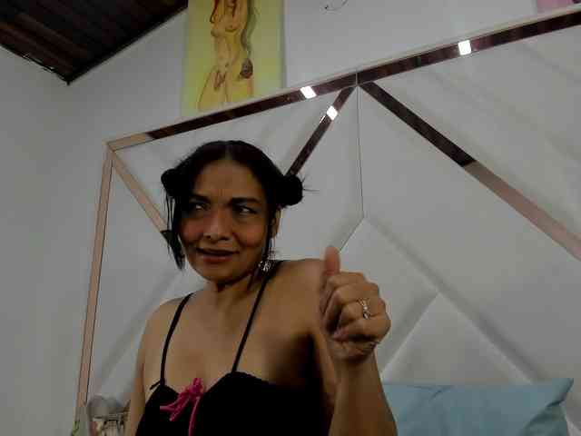 ValeriaGil webcam