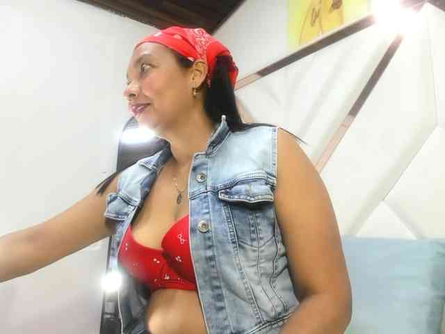 ValeriaGil webcam