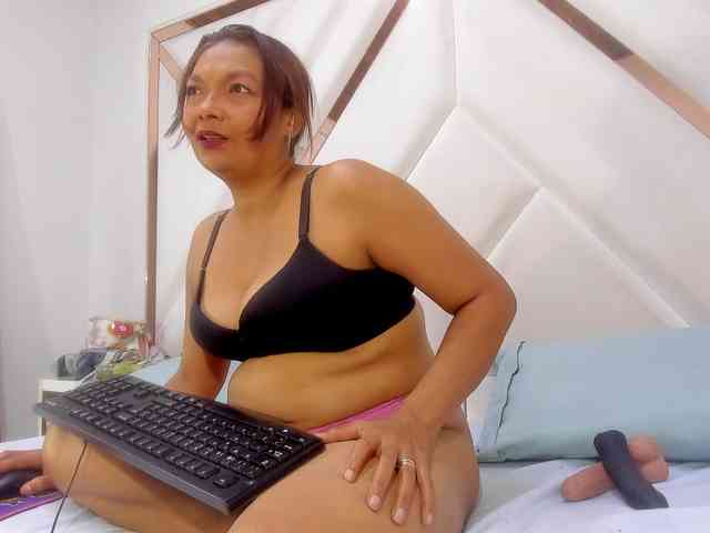 ValeriaGil webcam