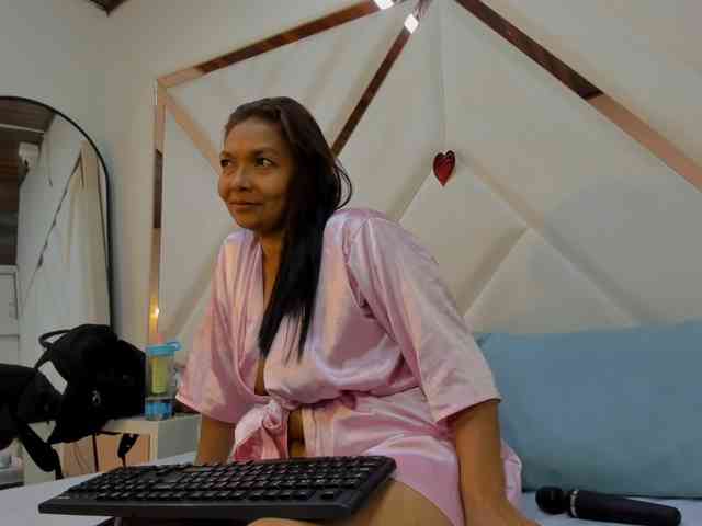 ValeriaGil webcam