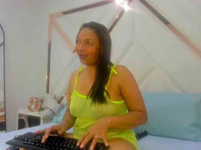 ValeriaGil webcam