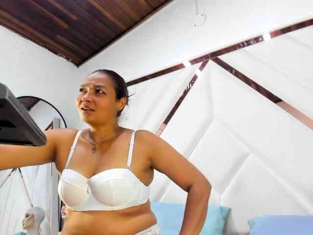 ValeriaGil webcam