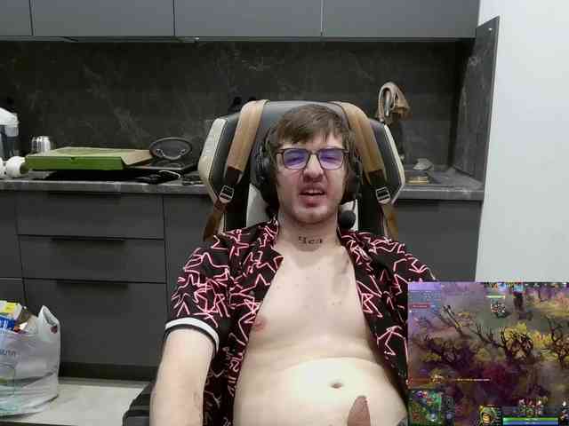 0tricksteR1 Live Webcam on BongaCams