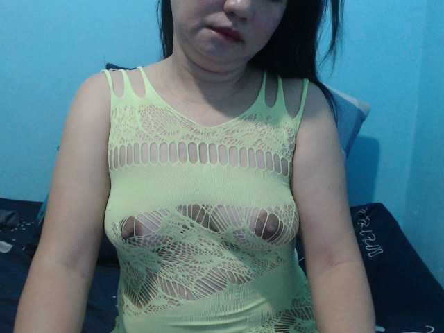 stacieiris's BongaCams show and profile