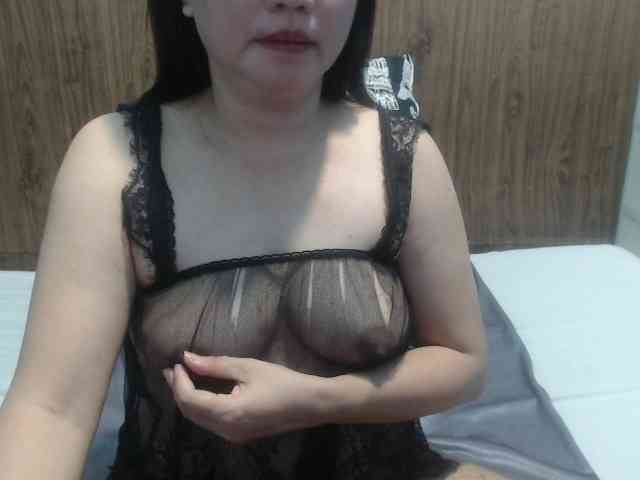 stacieiris webcam