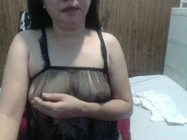 stacieiris webcam