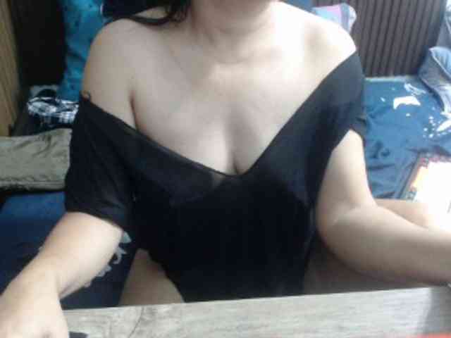 stacieiris webcam