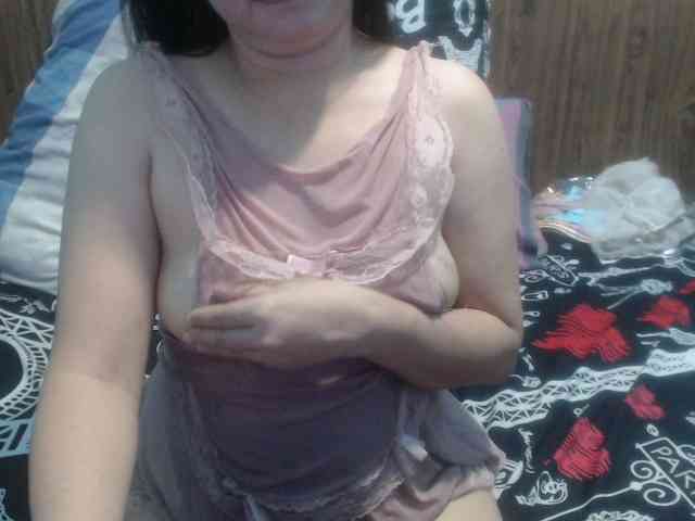 stacieiris webcam