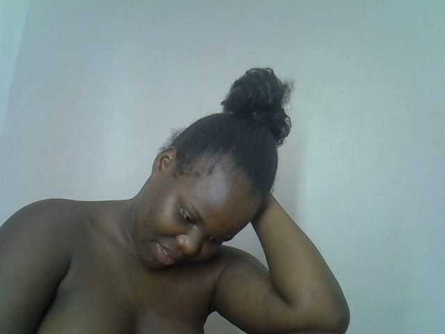 Smilingpussy's BongaCams show and profile