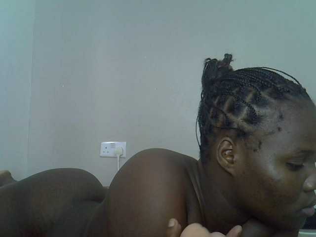 Smilingpussy's BongaCams show and profile