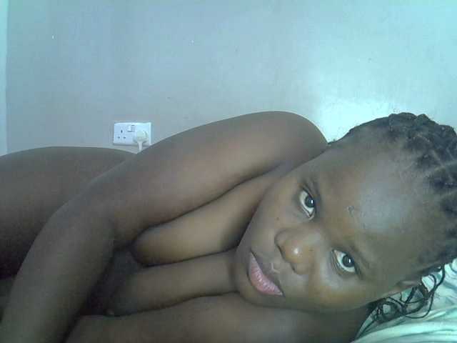 Smilingpussy's BongaCams show and profile