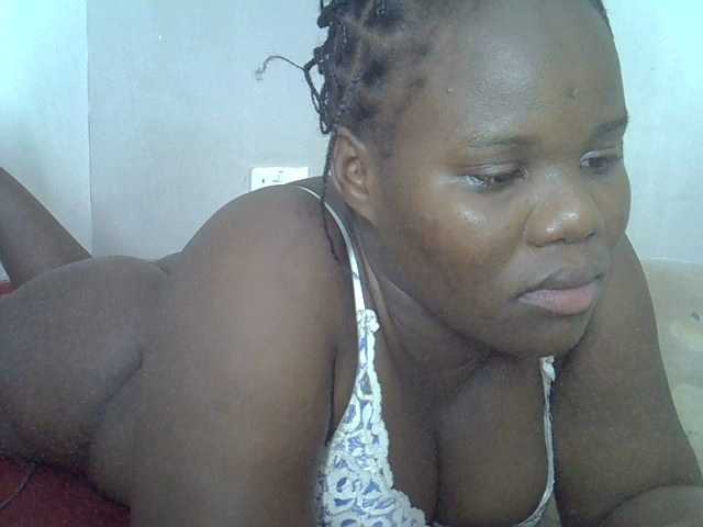 Smilingpussy's BongaCams show and profile