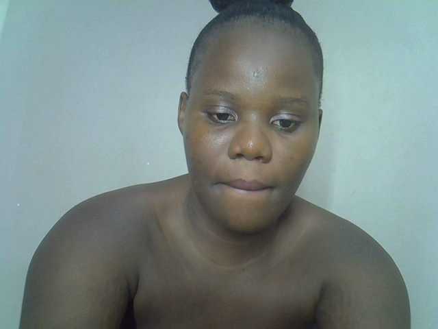 Smilingpussy's BongaCams show and profile