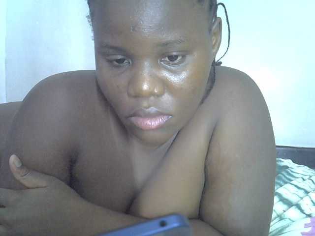 Smilingpussy's BongaCams show and profile