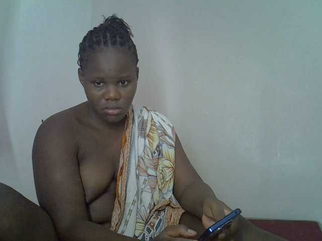 Smilingpussy's BongaCams show and profile