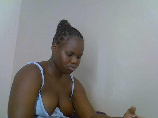 Smilingpussy's BongaCams show and profile