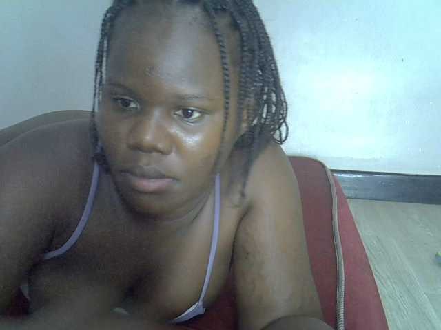 Smilingpussy's BongaCams show and profile