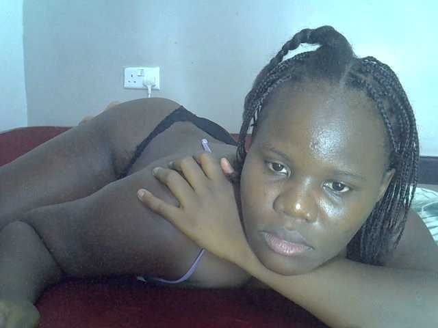 Smilingpussy's BongaCams show and profile