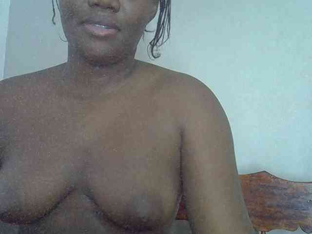 Smilingpussy webcam