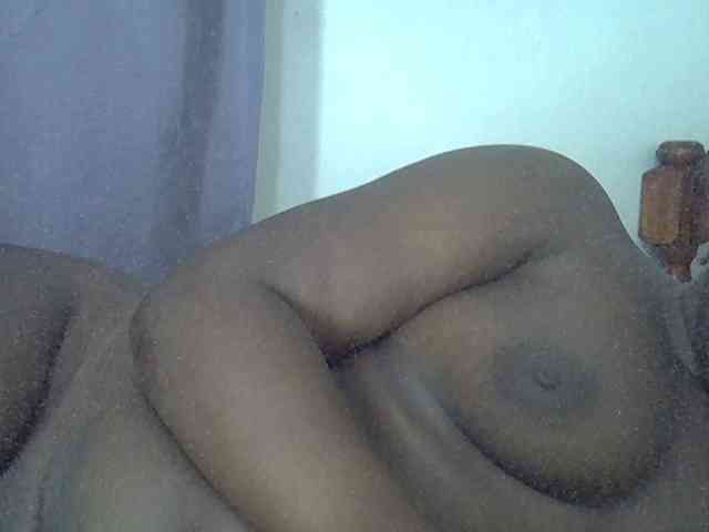 Smilingpussy webcam