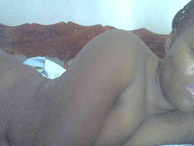 Smilingpussy webcam