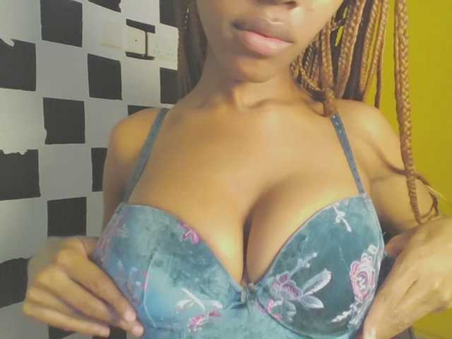 favouritemuse's BongaCams show and profile