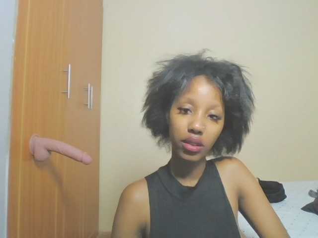 favouritemuse live on BongaCams
