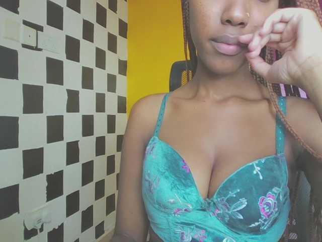 favouritemuse's BongaCams show and profile