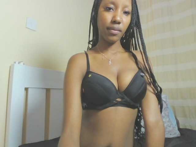 favouritemuse live cam on BongaCams