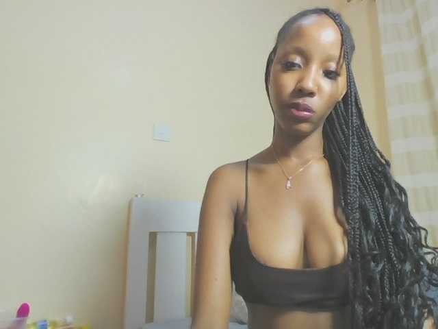 favouritemuse live cam on BongaCams