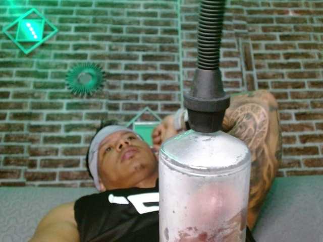 Jordann94 live webcam show