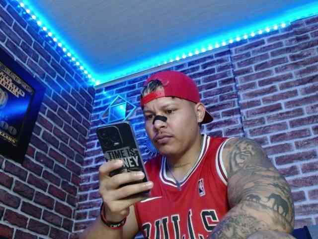 Jordann94 Live Webcam on BongaCams