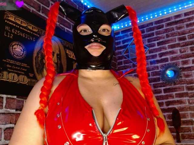 Leidy12 live cam on BongaCams