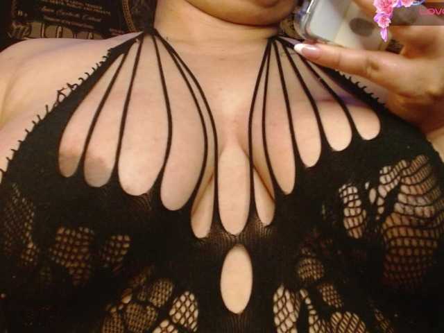 Leidy12 live cam on BongaCams