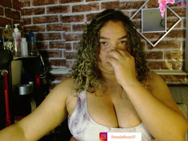 Leidy12 live cam on BongaCams