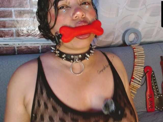 Leidy12 live cam