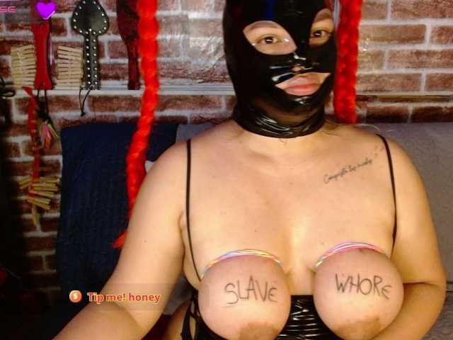 Leidy12 live cam on BongaCams