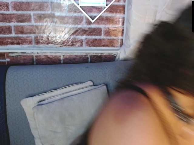 Leidy12 live cam on BongaCams
