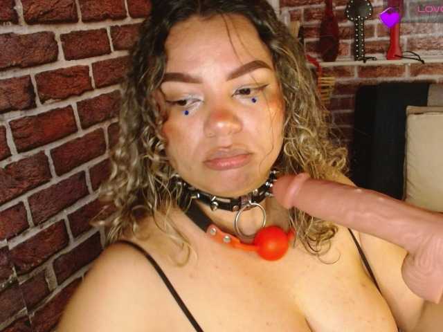 Leidy12 live cam preview