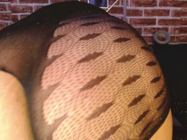Leidy12 live cam on BongaCams