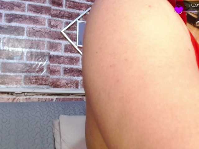 Leidy12 live cam on BongaCams