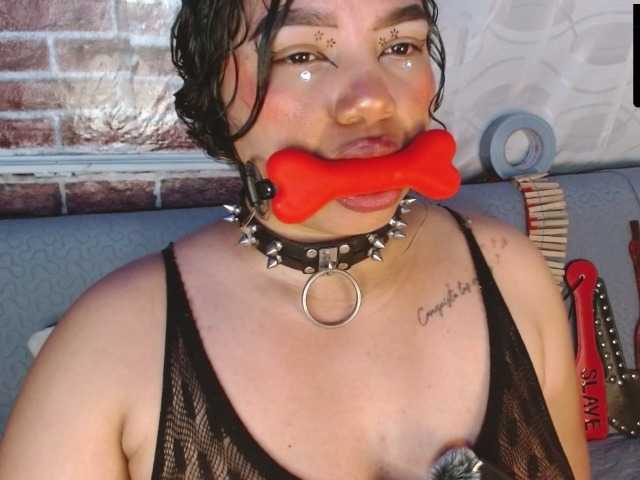 Leidy12 live cam