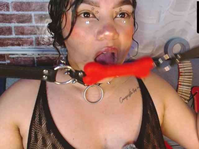 Leidy12 webcam
