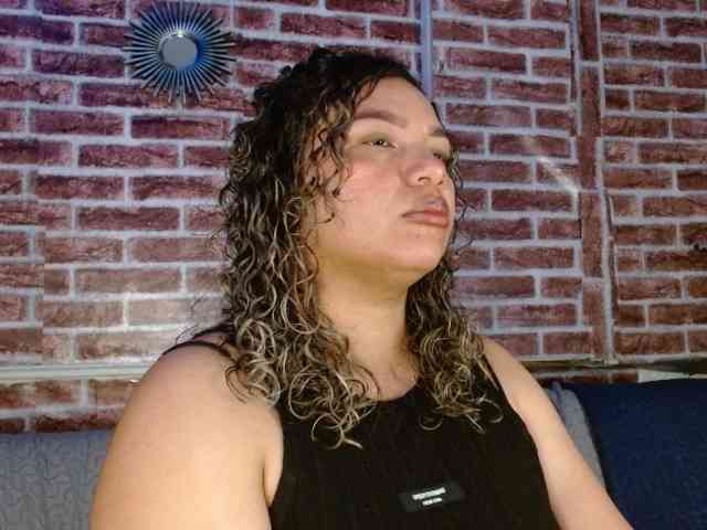 Leidy12 webcam