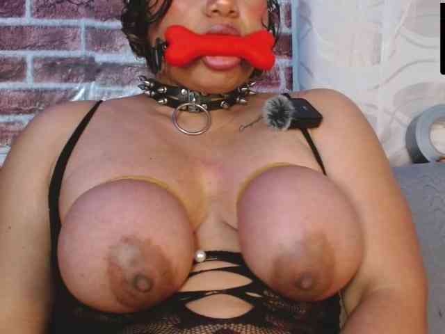 Leidy12 webcam