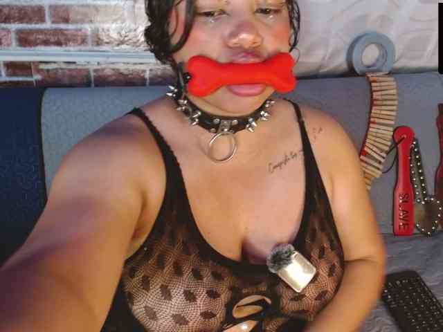 Leidy12 webcam